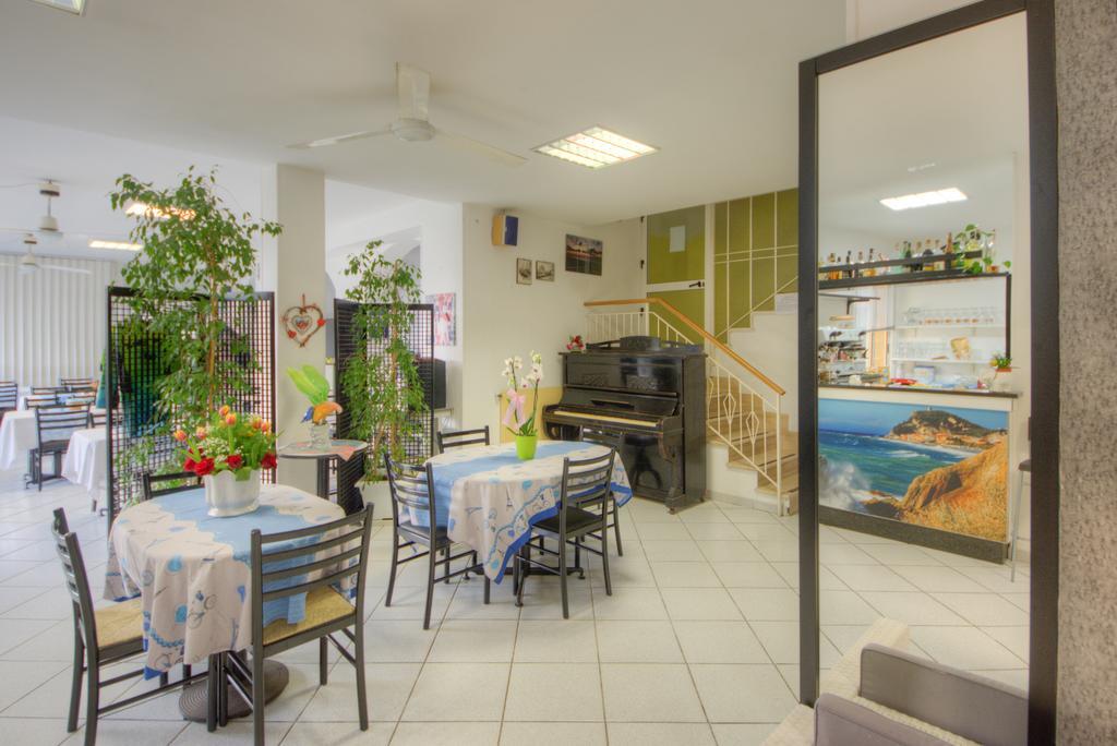 Hotel Deutsche Familien فينالي ليغوري المظهر الخارجي الصورة